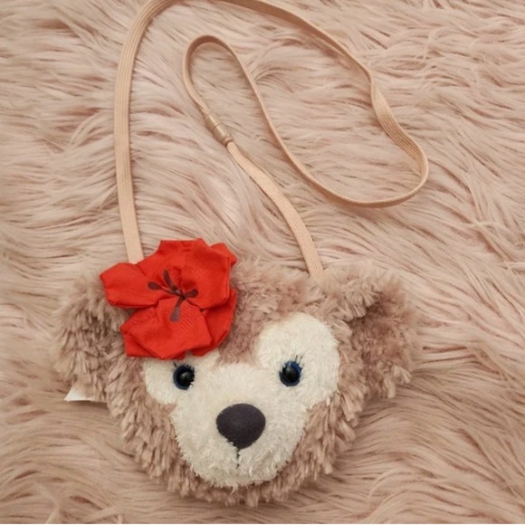 Disneyland Resort Other - ❤️ Disney Aulani limited edition Shellie May plush ID holder